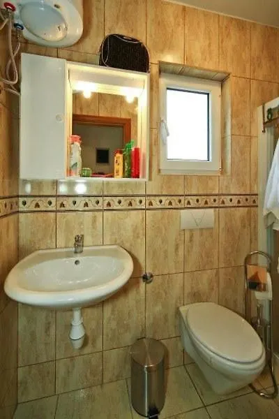 Ferienhaus Mit Pool, Terrasse Und Parkplatz Буйе Дом отдыха